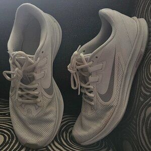 Ladies Nike Downshifter 9 Running Shoe - size 7